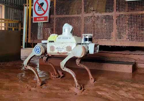 過酷な環境で人手を解放、TR4D-20ロボット犬が実戦試験に向けて宝鋼株式会社でオンライン化