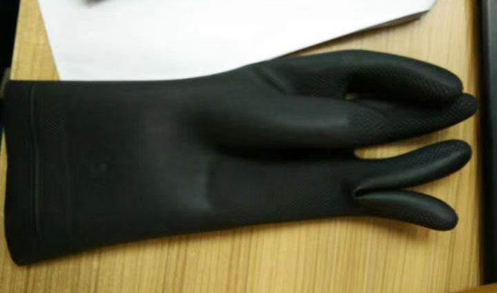 手袋の生産ライン
