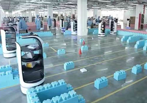 深圳で最もホットなロボット ウェイター メーカーを見学